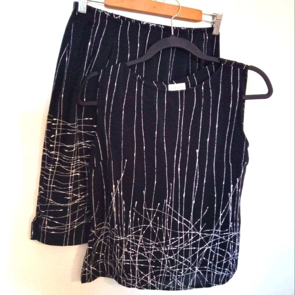 Vintage Cleo 2 PCE Black & White Abstract Art Skirt & Top Set Small